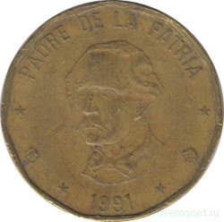 Монета. Доминиканская республика. 1 песо 1991 год.